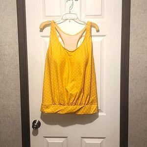 Meetcurve swimming top 4x but runs small